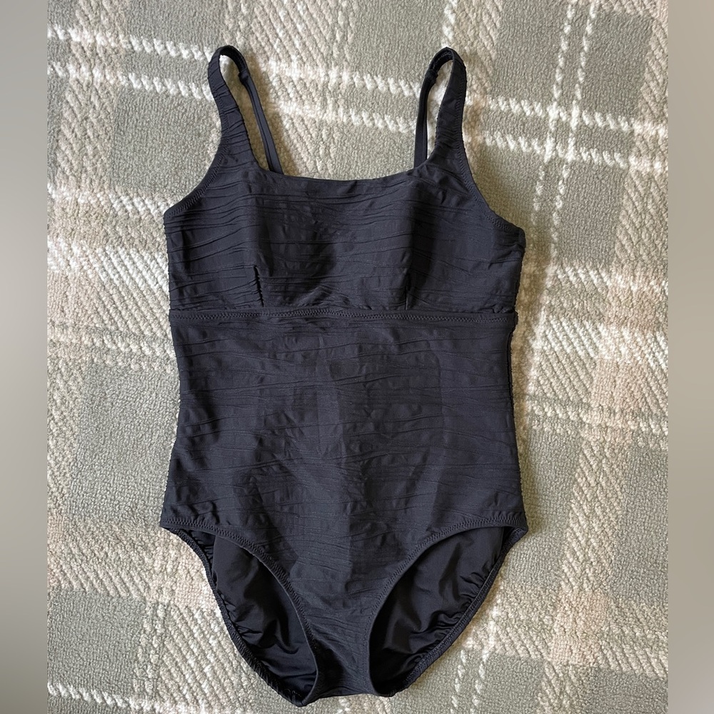 Lands End black one piece swimsuit 8
